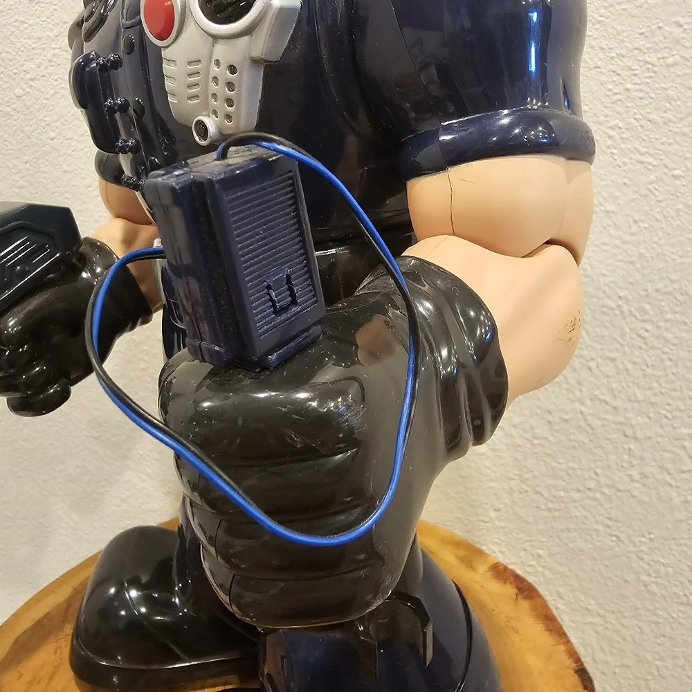 Hap-P-Kid 2010 Talking Policeman Figure‎ Toy